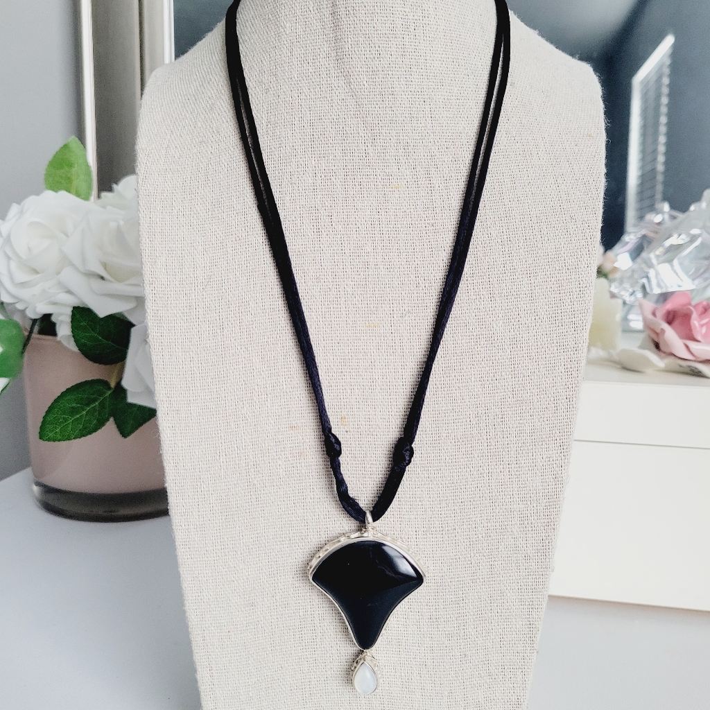 Peyote Bird Black Onyx Mother Of Pearl Sterling Silver Necklace